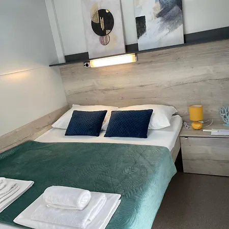 Campsite Mobile Nika&lana Privlaka (Zadar)